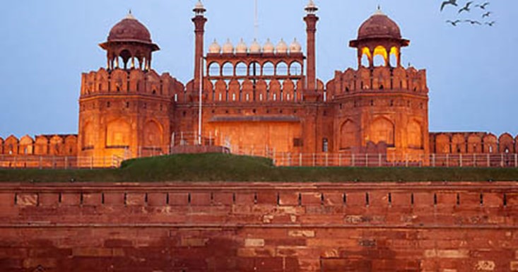 Essay on Red Fort | Paragraph on Red Fort | Article on Red Fort | Speech on Red Fort